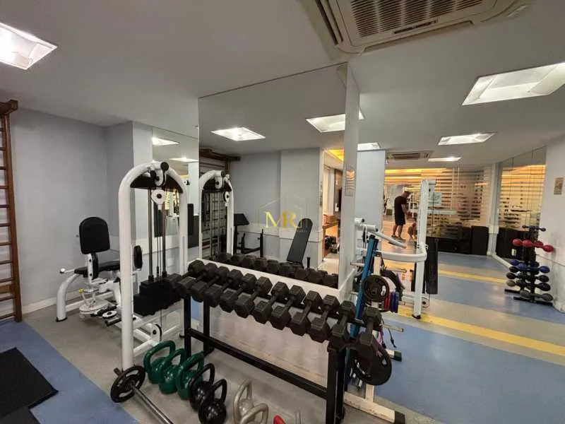 2-bedroom apartment in a building with a sauna — photo 30