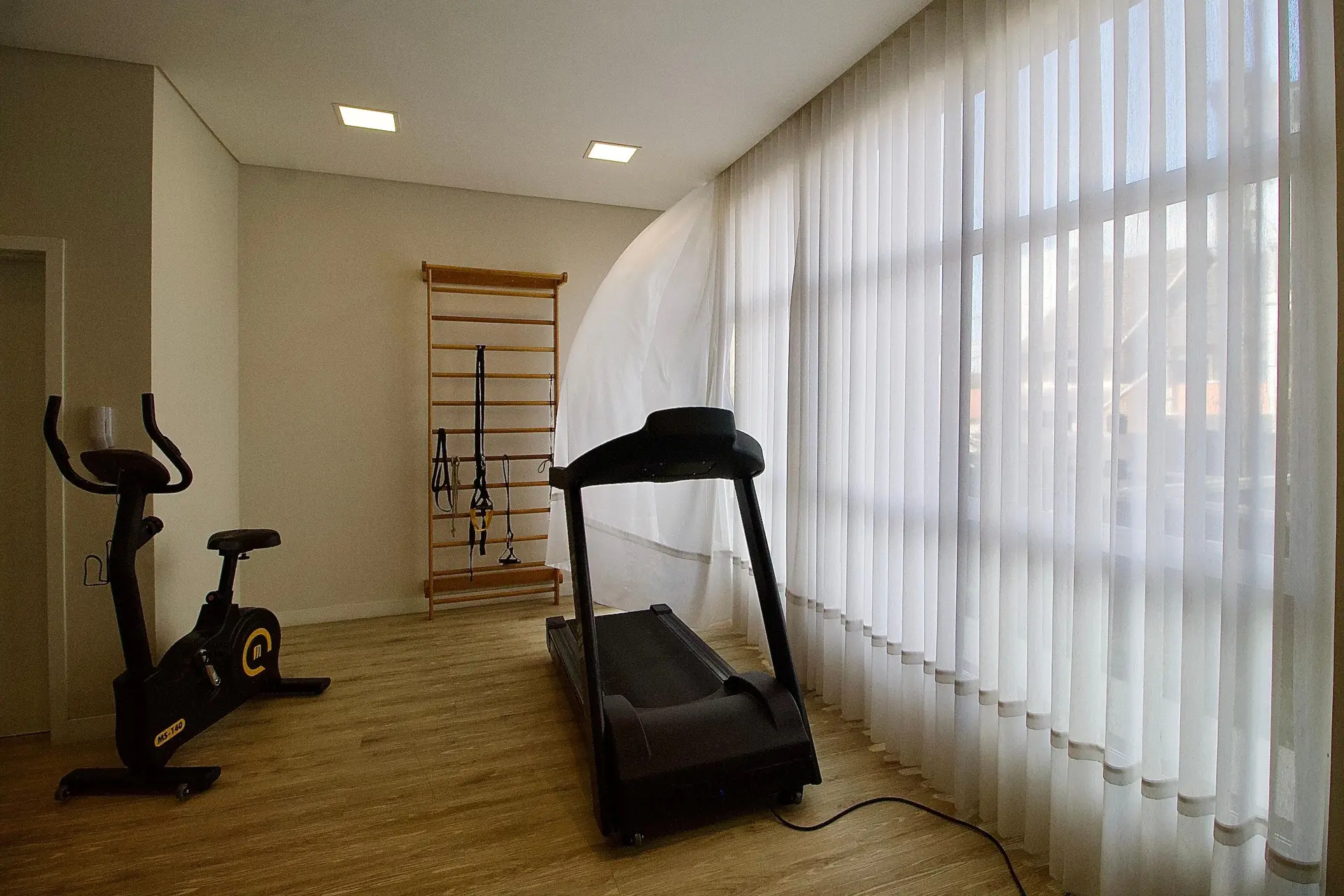 Квартира 80 м² з панорамними вікнами та заскленим балконом — photo 42