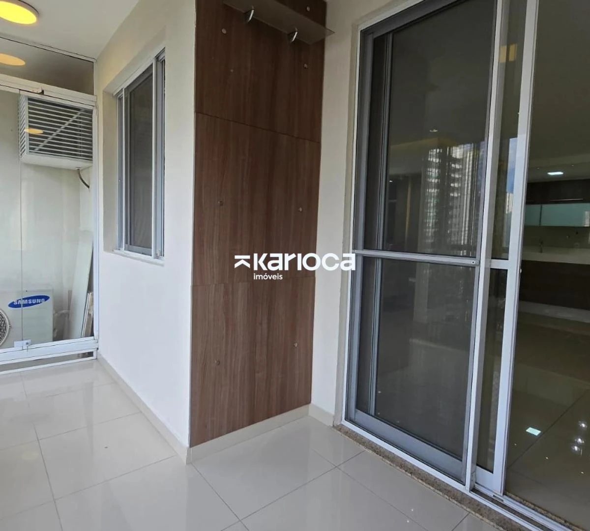 Floor-to-ceiling windows in a 3-bedroom apartment, 90 m² — photo 24