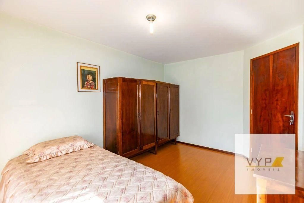4-bedroom house with a home office — photo 21