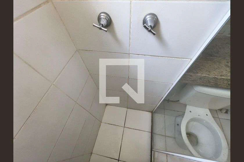 Apartamento de 2 quartos e 1 banheiro com cozinha fechada — photo 28