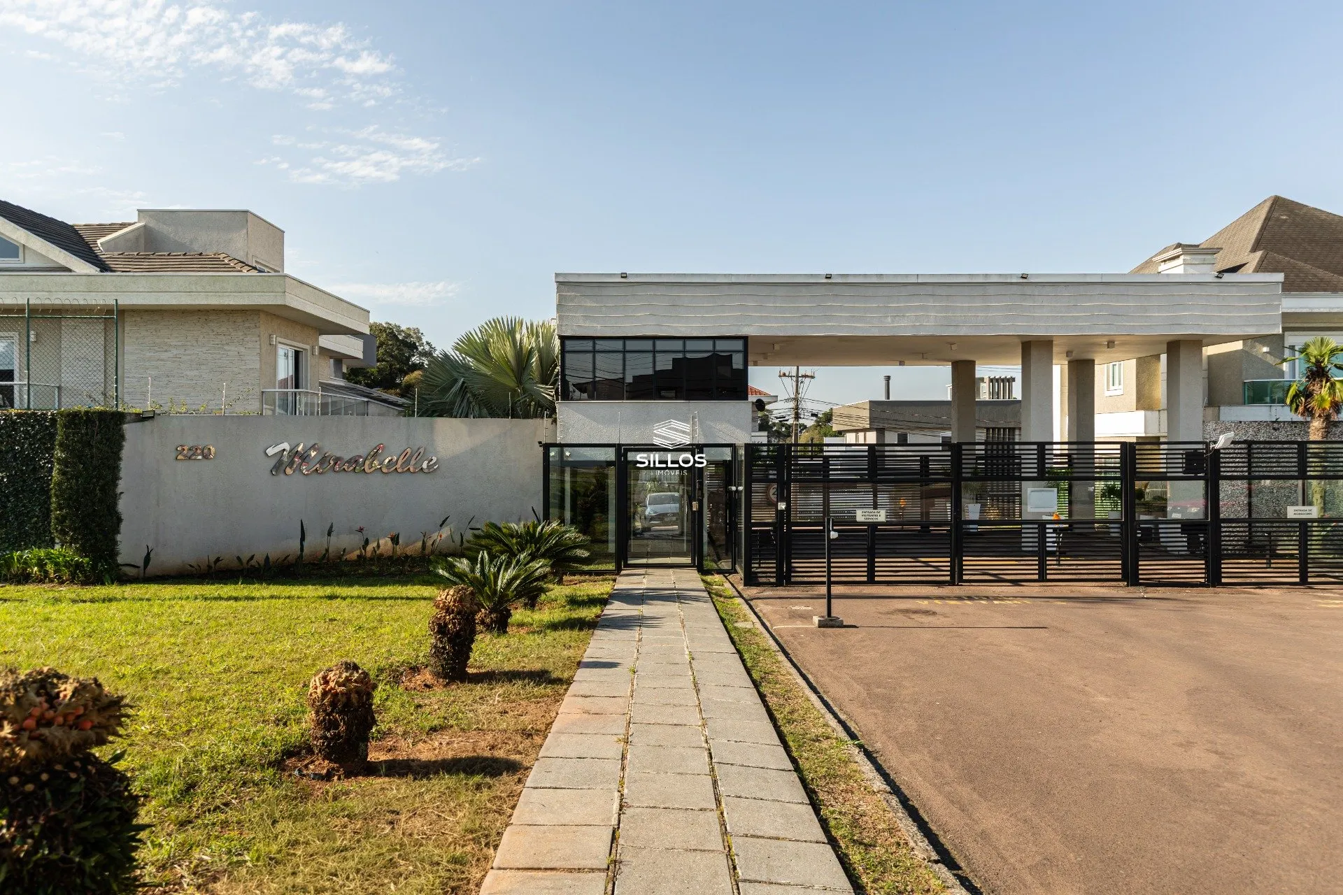 Condominium house with 5 bedrooms and 4 en-suites with balcony — photo 50
