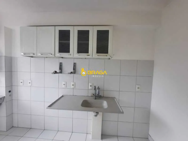 Residential apartment with 2 bedrooms and a separate kitchen — photo 9