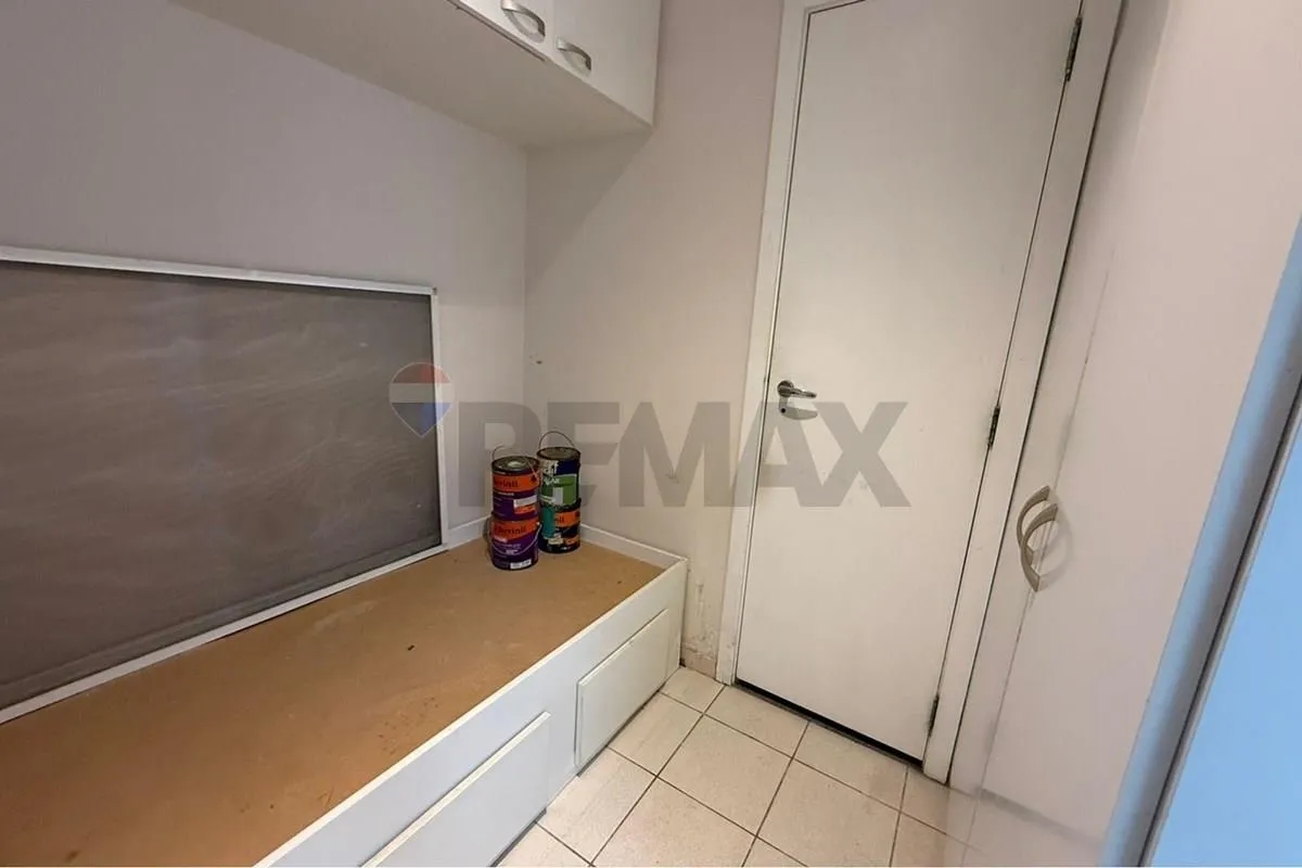 Furnished 246 m² apartment with 4 bedrooms and balcony — photo 32