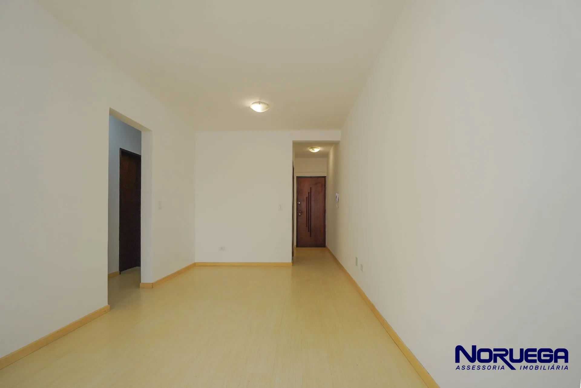 Деревянный пол или ламинат и 2 спальни: квартира 103 м² — photo 22