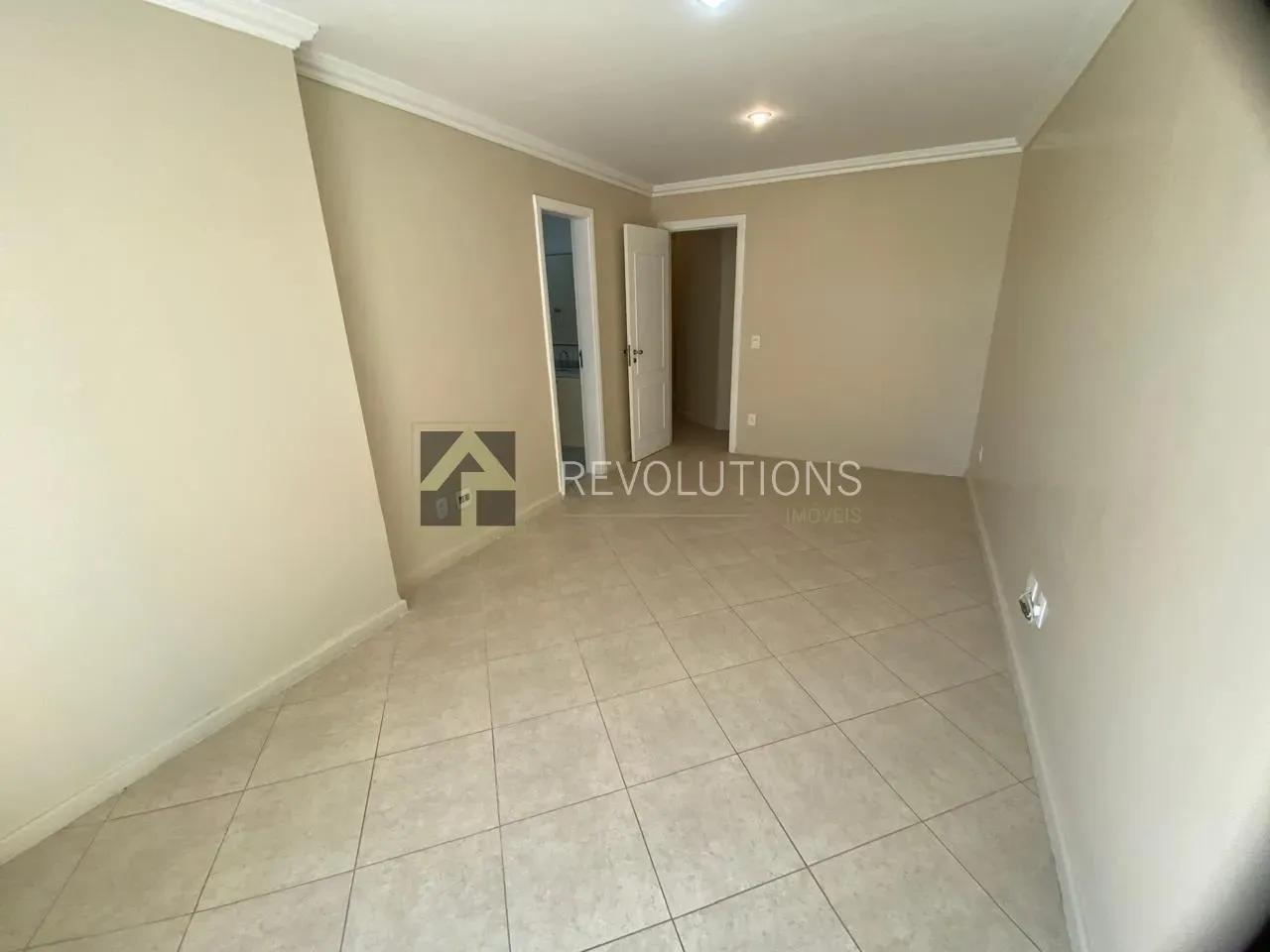 Apartamento de 3 quartos e 5 banheiros com varanda — photo 7