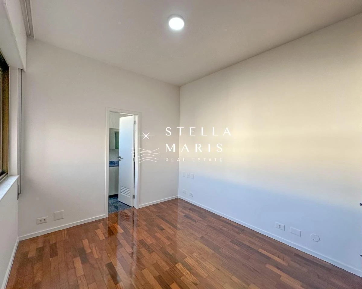 4-bedroom apartment with 227 m² and 3 parking spaces — photo 23