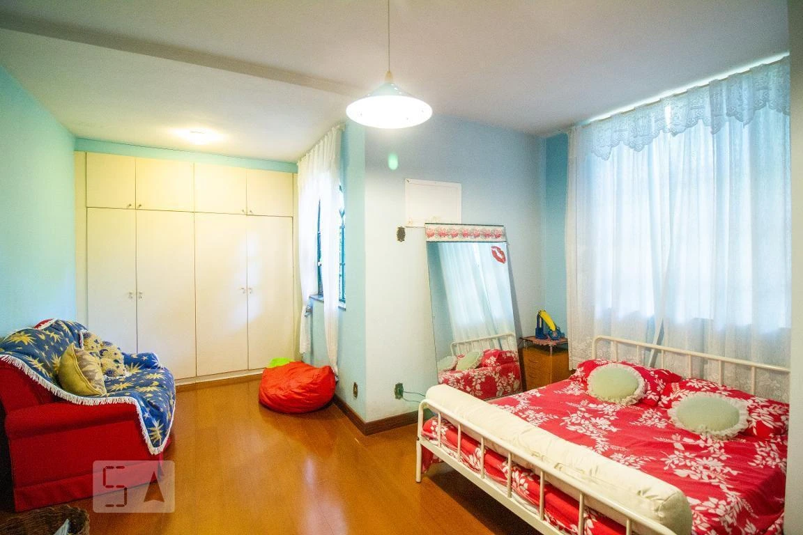 Casa de 600 m² com 4 quartos, 2 suítes e 5 banheiros — photo 20