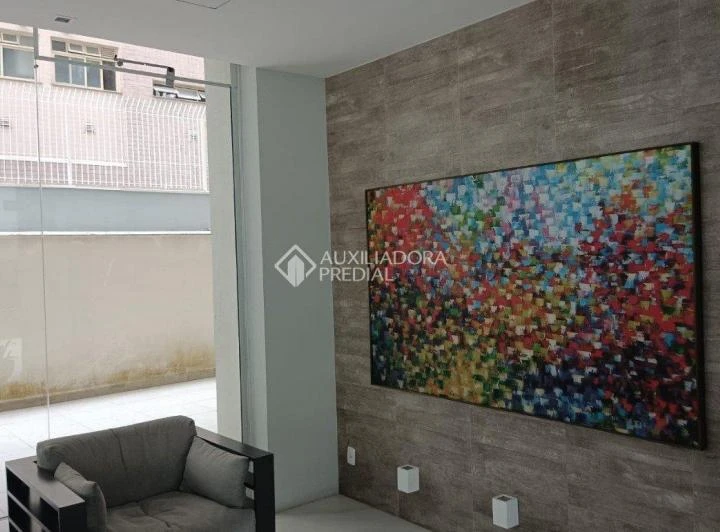 173 m² apartment with 2 bedrooms and 3 bathrooms — photo 8