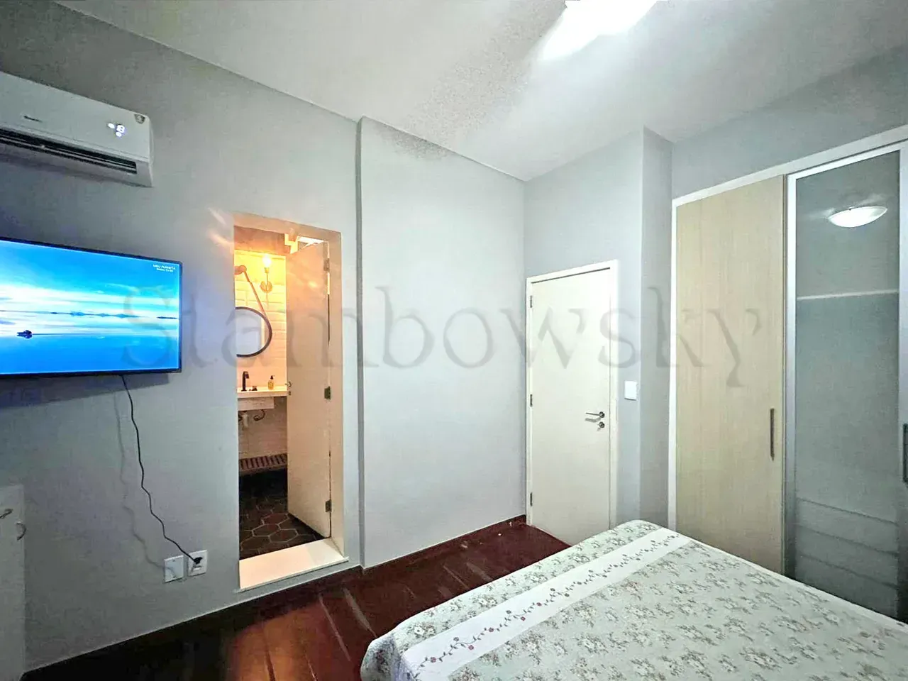 Apartamento com 2 quartos e cozinha americana — photo 3