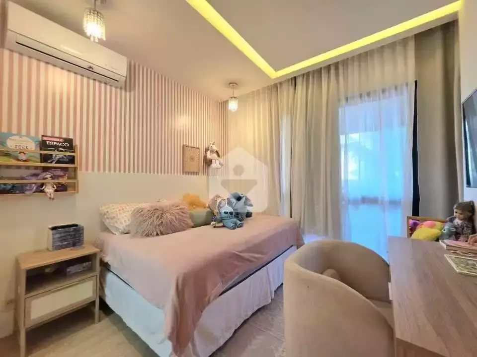 Мебльована квартира 231 м² з 4 спальнями-сюїтами і 4 місцями — photo 25