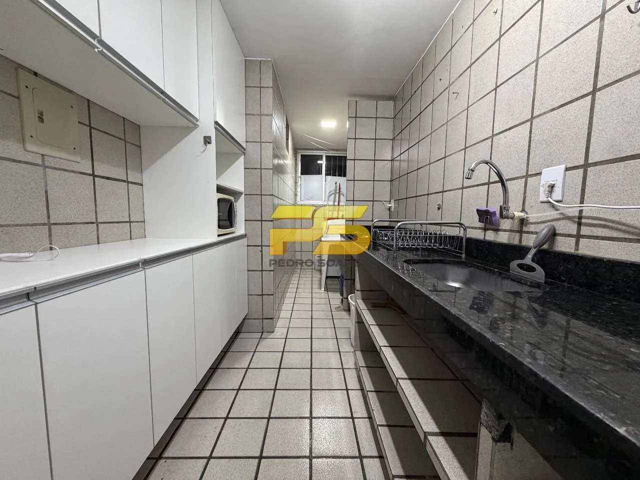 3-bedroom apartment with an en-suite and 2 bathrooms — photo 11