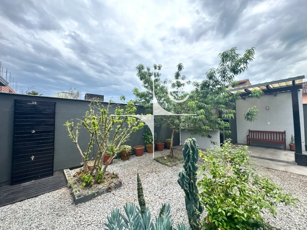 3-bedroom house with a grill on the balcony — photo 30