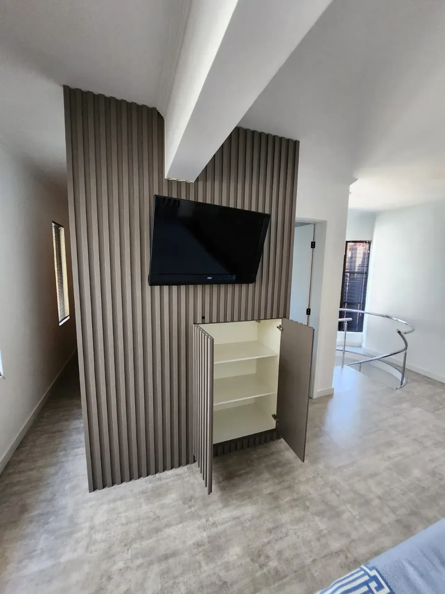 Furnished apartment, 84 m², with a walk-in closet — photo 11