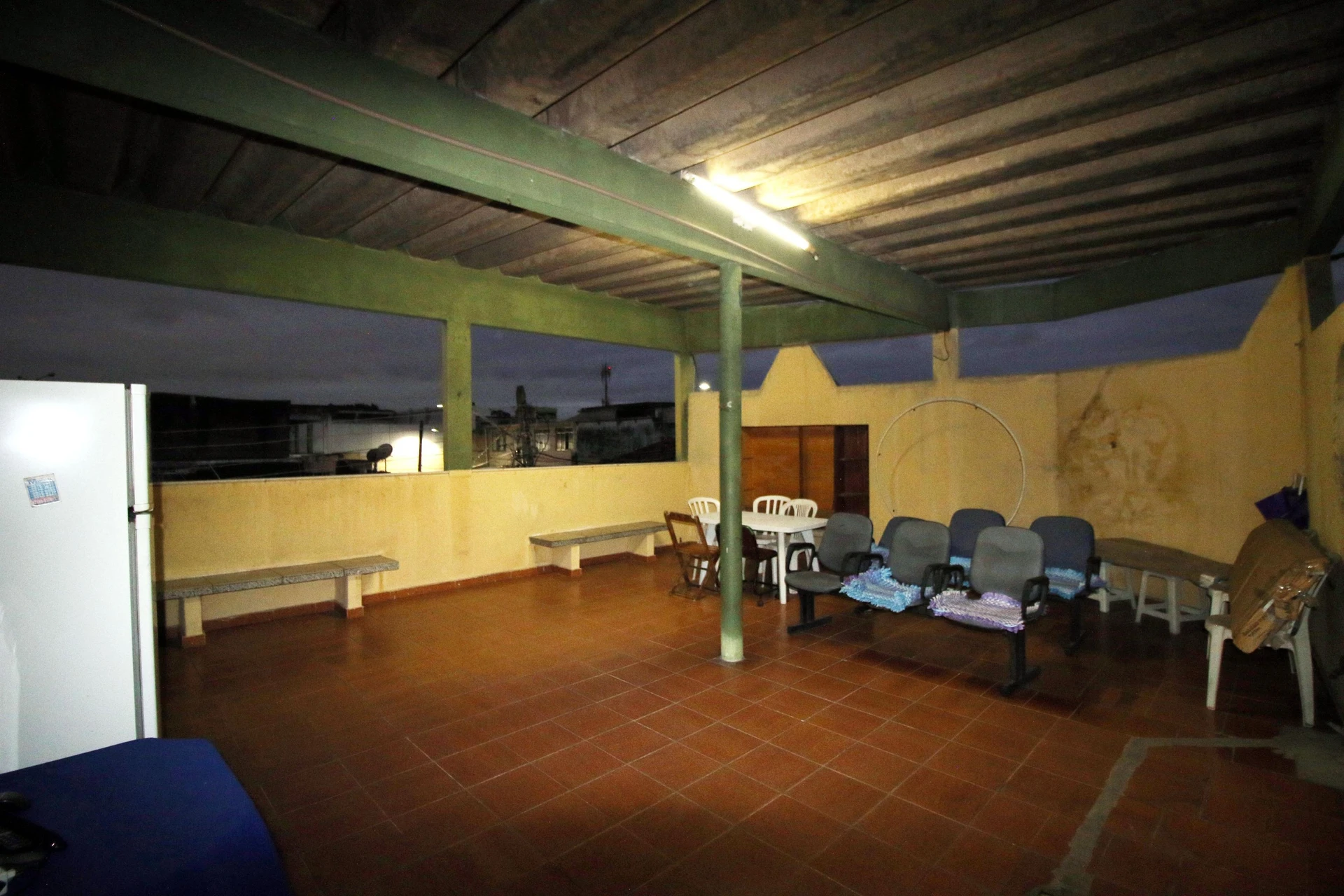 Jacuzzi in a 3-bedroom house, 200 m² — photo 28