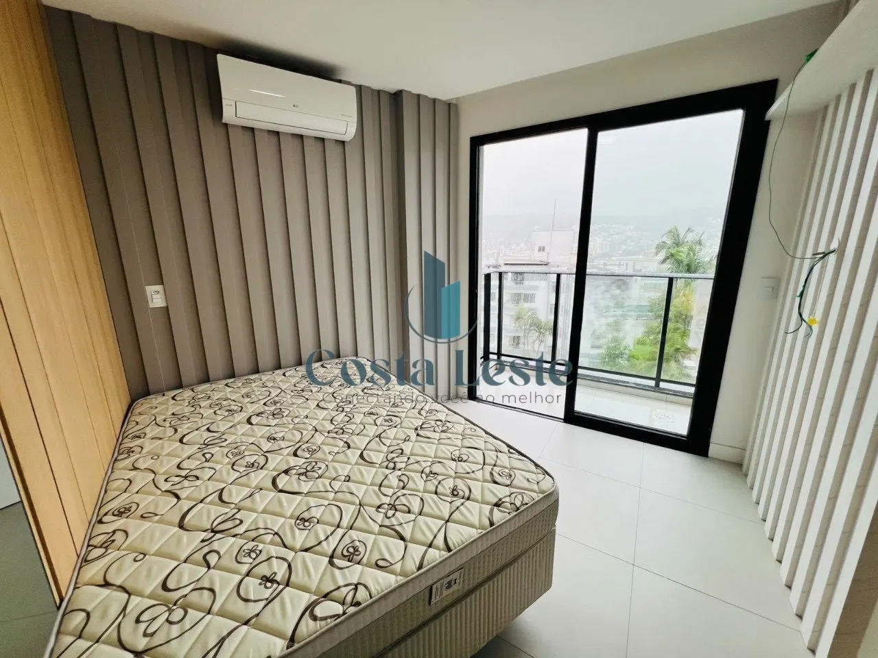 1-bedroom apartment with balcony and 32 m² floor area — photo 4