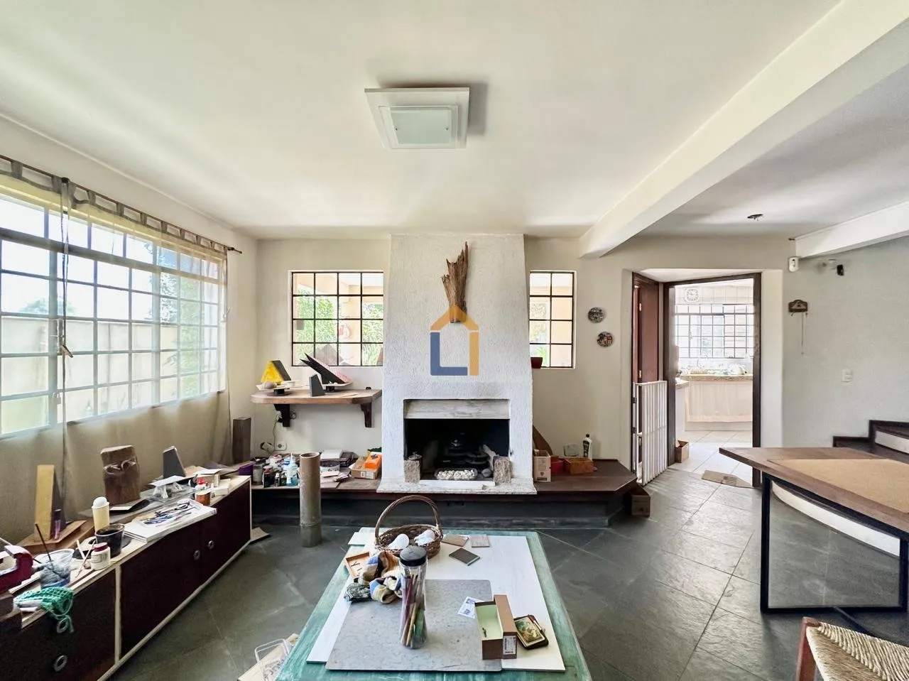 400 m² house with floor-to-ceiling windows and a fireplace — photo 40