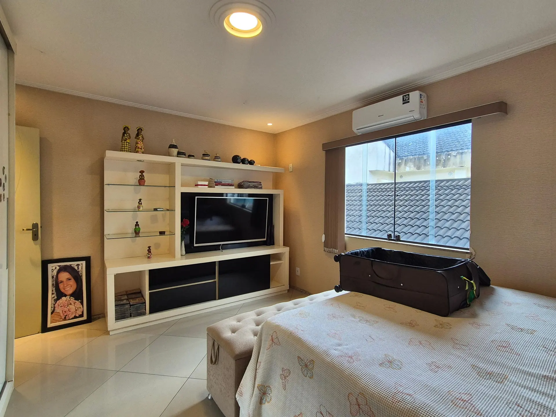 Jacuzzi in a 3-bedroom house, 400 m² — photo 45