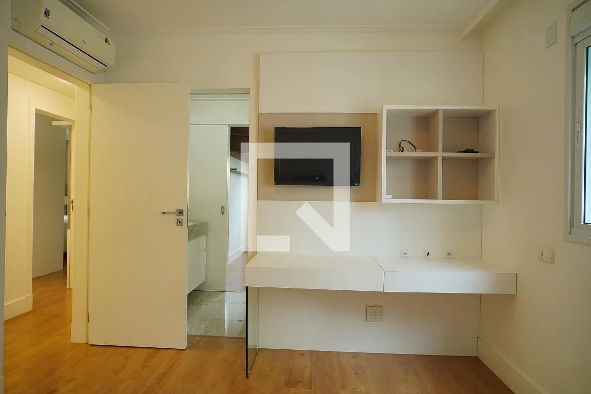 Apartment, 130 m², with floor-to-ceiling windows — photo 33
