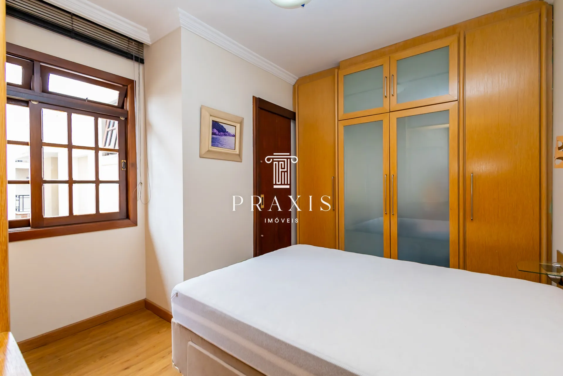 207 m² house with 5 bedrooms, 2 suites and 2 parking — photo 4