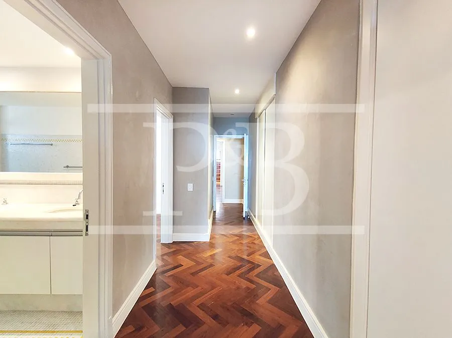 4-bedroom apartment 284 m² with 3 parking spaces — photo 14