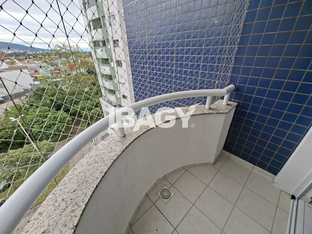 Квартира с 3 спальнями и отдельной кухней с газом — photo 30