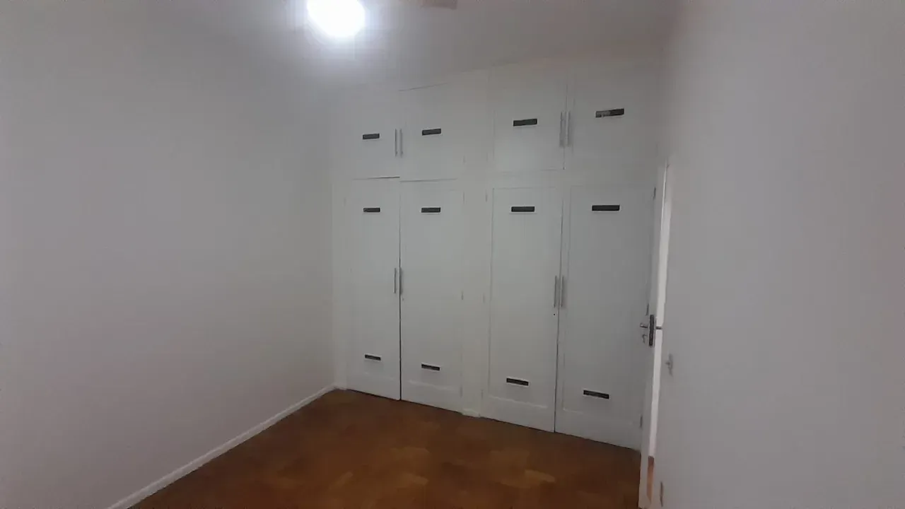 Apartamento com 2 quartos e box no banheiro — photo 10