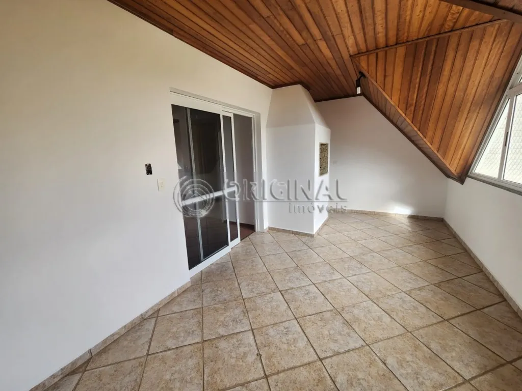 Sobrado com 3 quartos e churrasqueira na varanda — photo 25