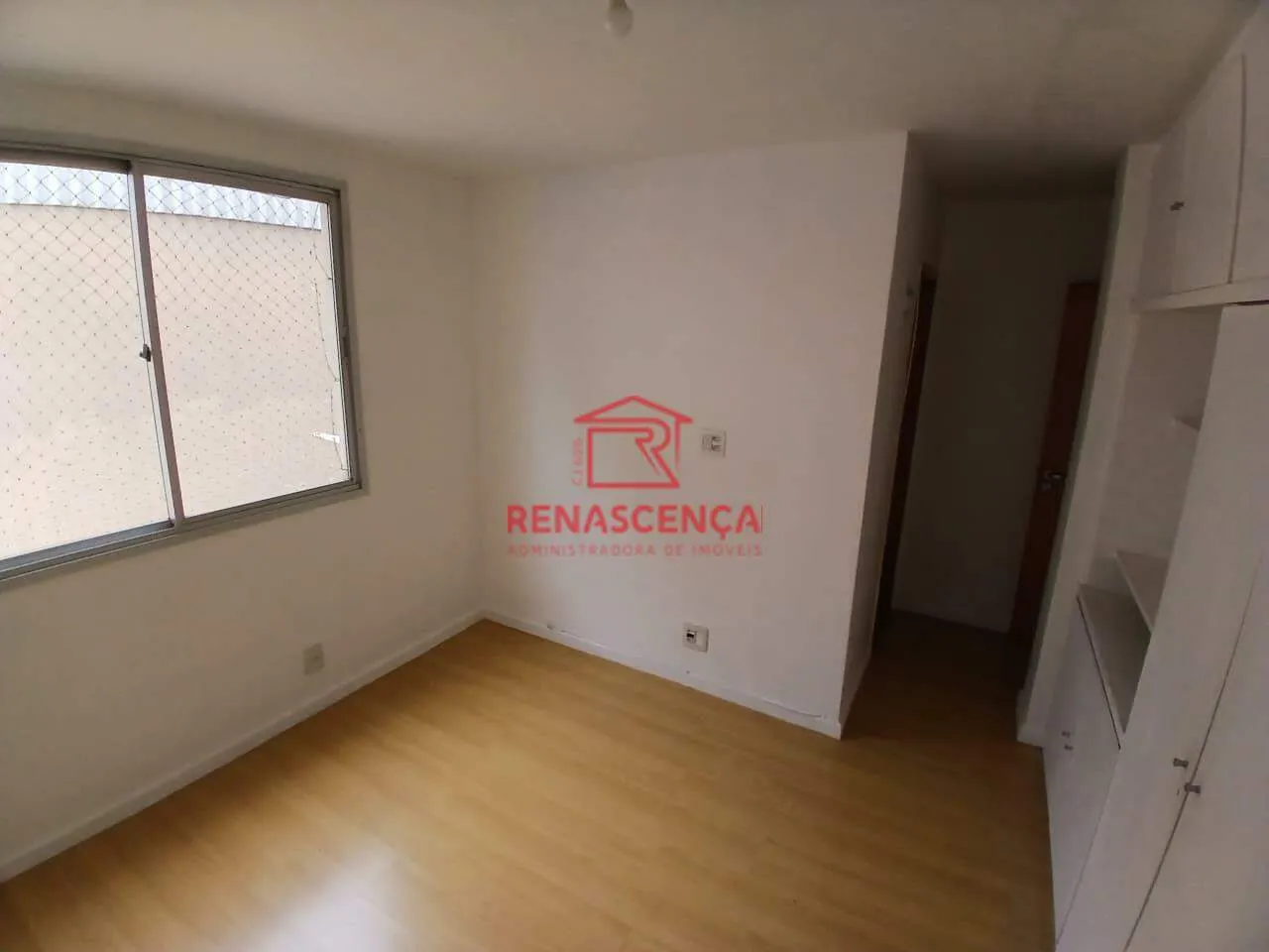 Unfurnished apartment with 2 bedrooms and a balcony — photo 16