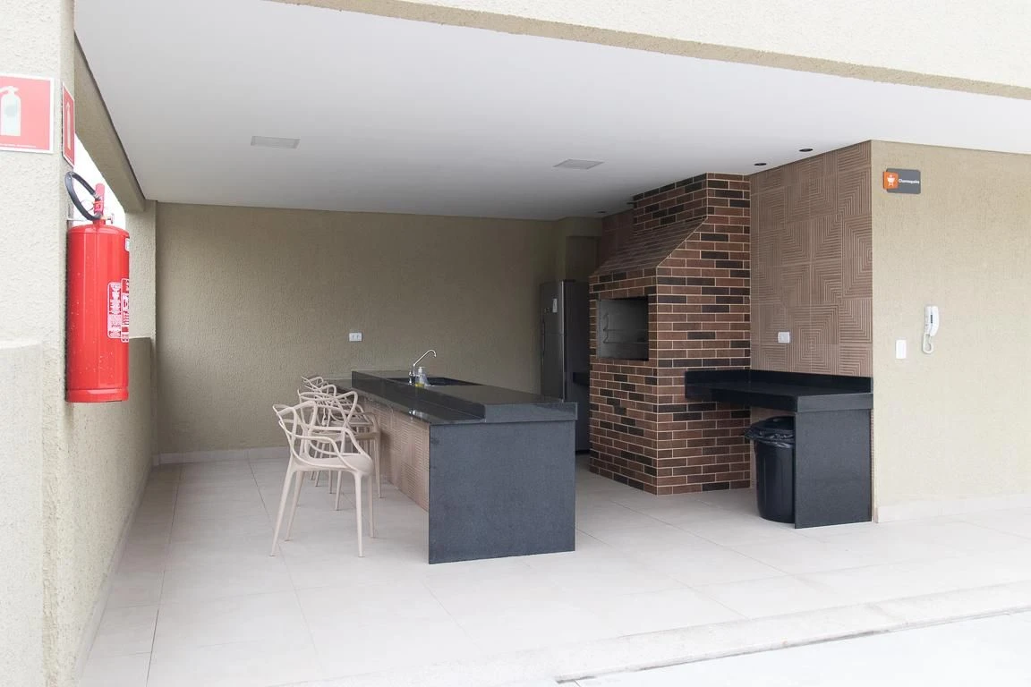 2-bedroom apartment in a building with a gym — photo 41