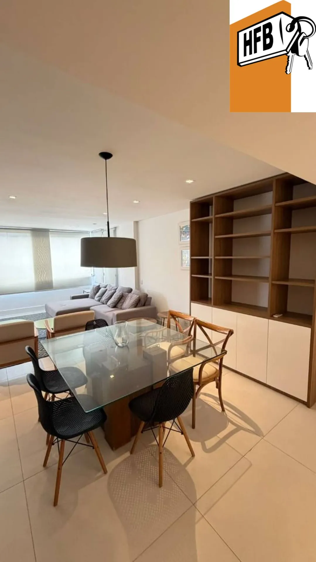 Засклений балкон та 2 спальні: квартира 110 м² — photo 2
