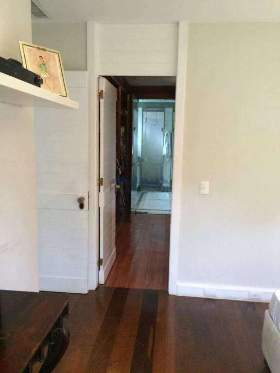 Furnished house with 4 bedrooms and 498 m², closed kitchen — photo 30