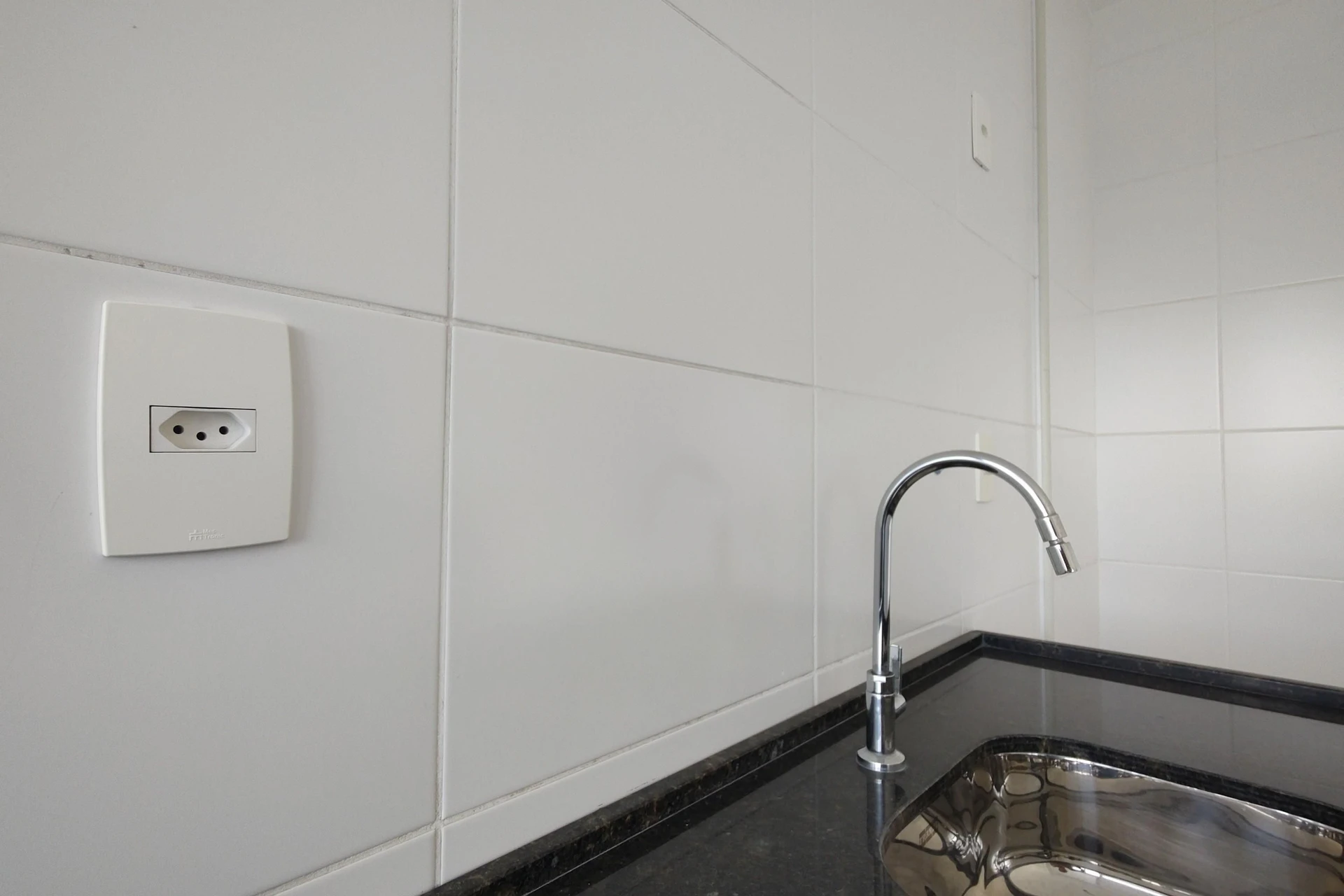 Apartamento sem mobília com 2 quartos e varanda — photo 45