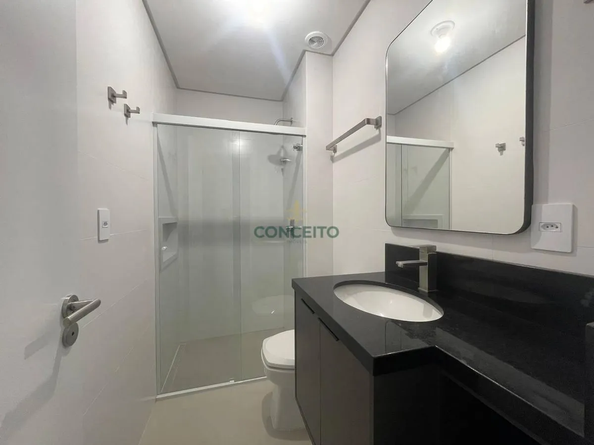 Furnished apartment, 69 m², with a grill on the balcony — photo 40