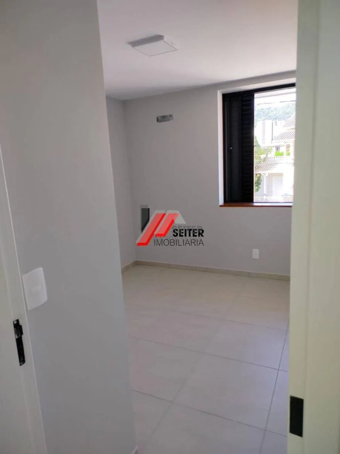 One-bedroom, 29 m² apartment in Florianópolis — photo 4