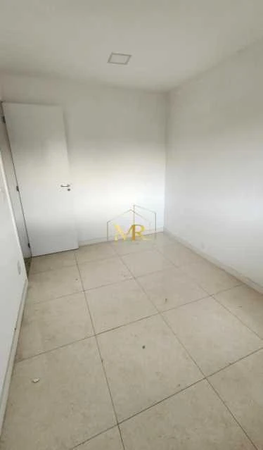 Top-floor apartment with 4 bedrooms, closed kitchen — photo 8