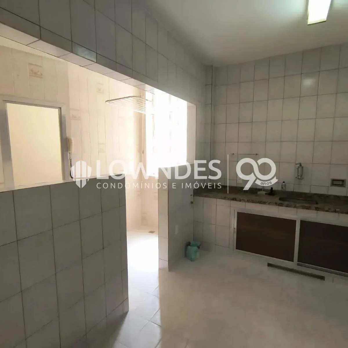 2-bedroom apartment with a park view — photo 2