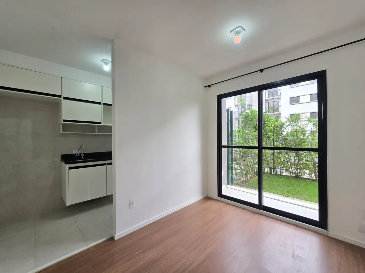 Garden apartment with 2 bedrooms and 1 bathroom — photo 55