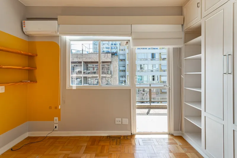 Duplex apartment with 2 bedrooms and grill on balcony — photo 18