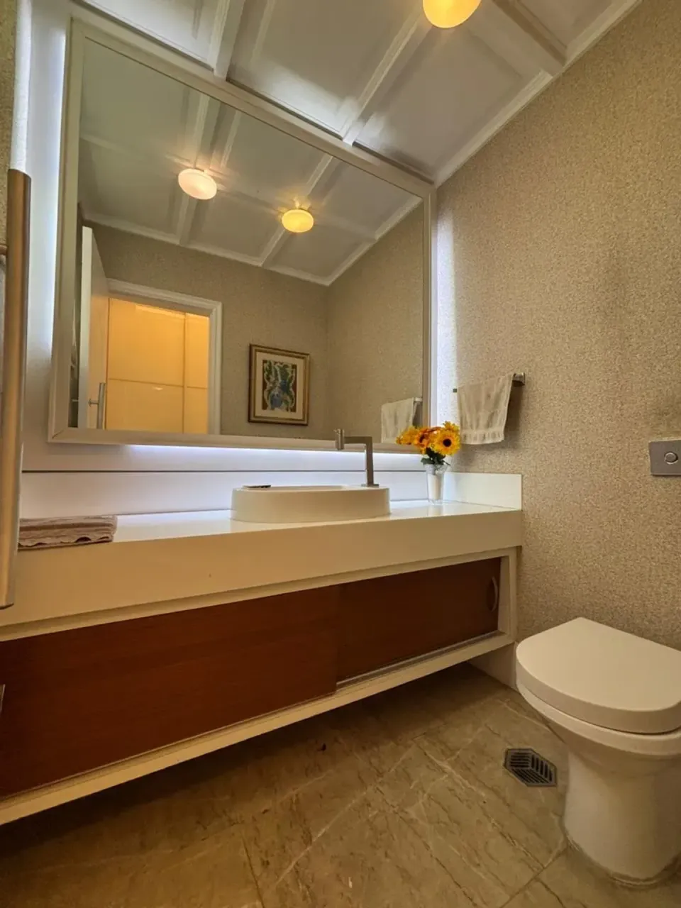 Furnished apartment with a closed kitchen and 4 bedrooms — photo 9