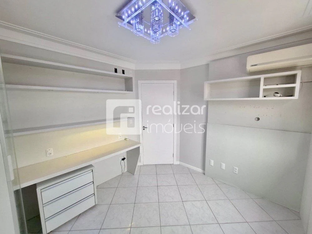 Квартира с 3 спальнями 122 м² и 3 парковочных места — photo 26