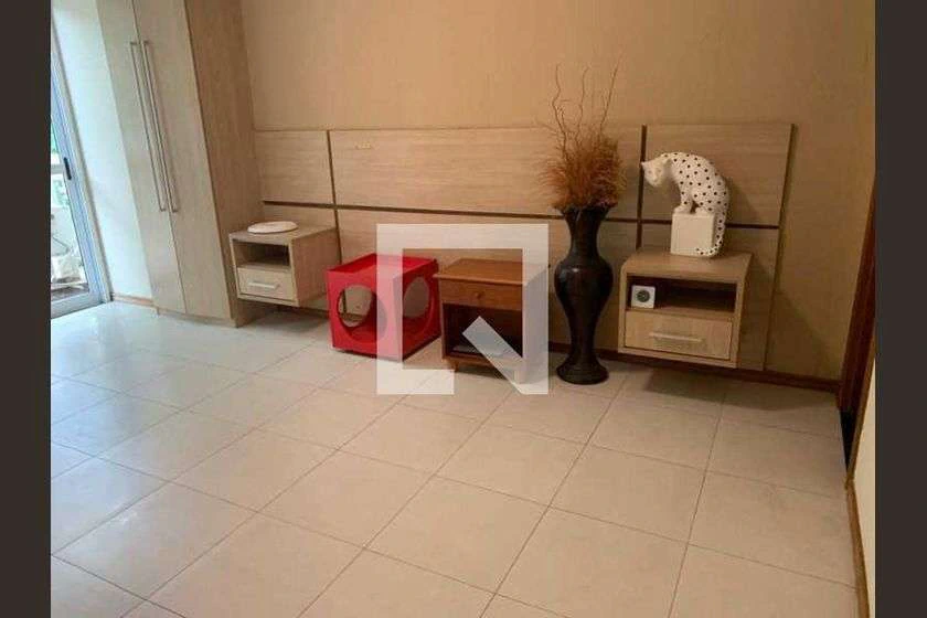 296 m² apartment with 4 bedrooms and 3 parking spots — photo 16