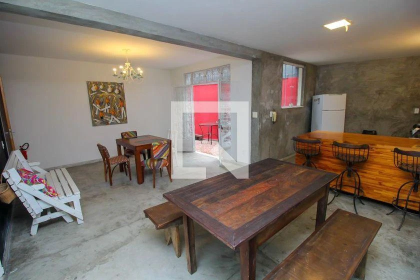 300 m² house with 4 bedrooms and a gas stove — photo 50