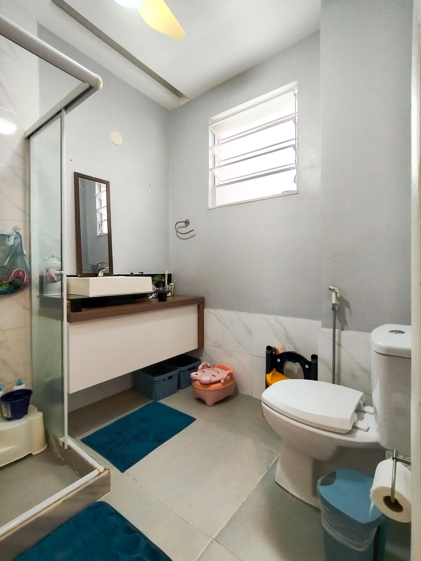 3-bedroom apartment with a mountain view in Rio de Janeiro — photo 38