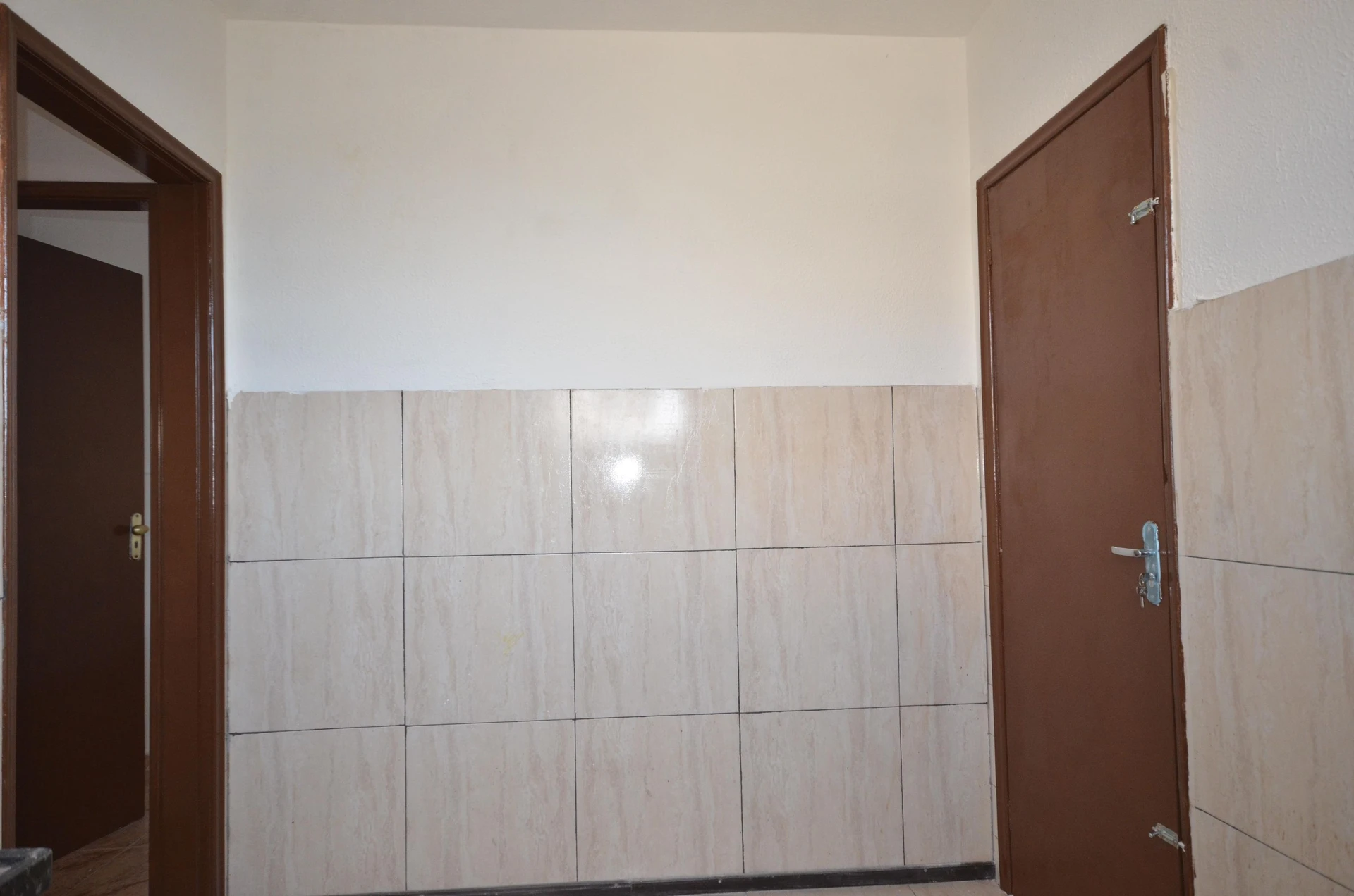 2-bedroom house with a washing machine — photo 28