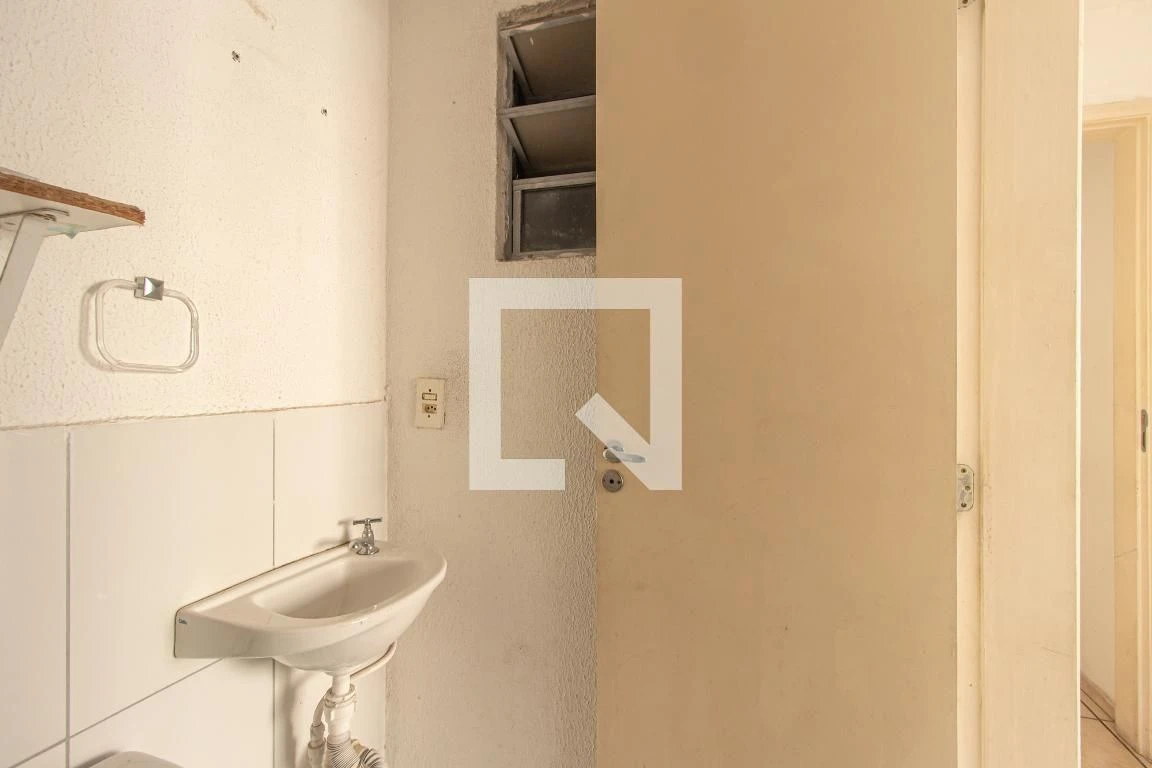 Apartamento com 2 quartos e suíte com banheiro — photo 31