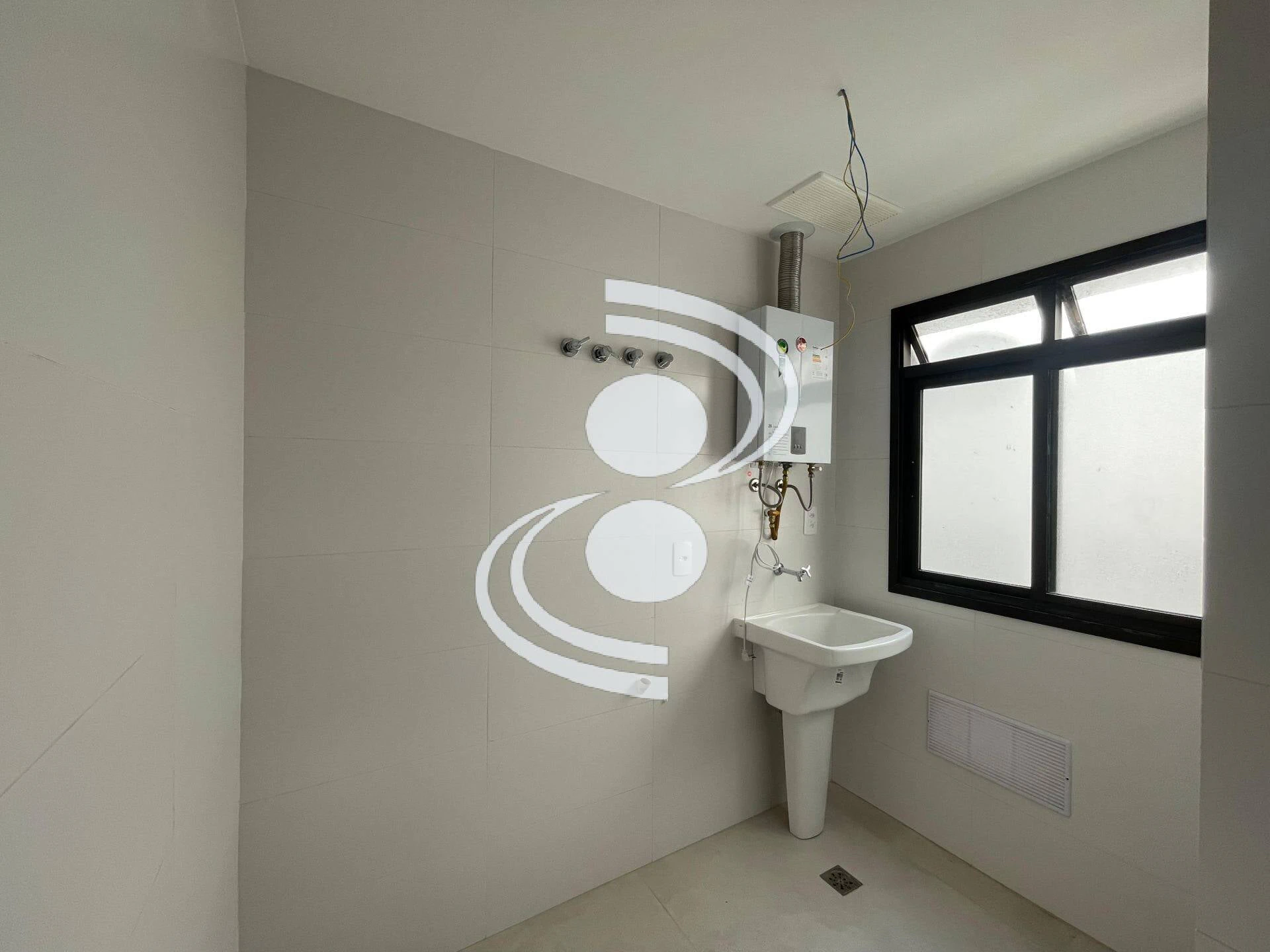 Apartment, 142 m², with a grill on the balcony — photo 14