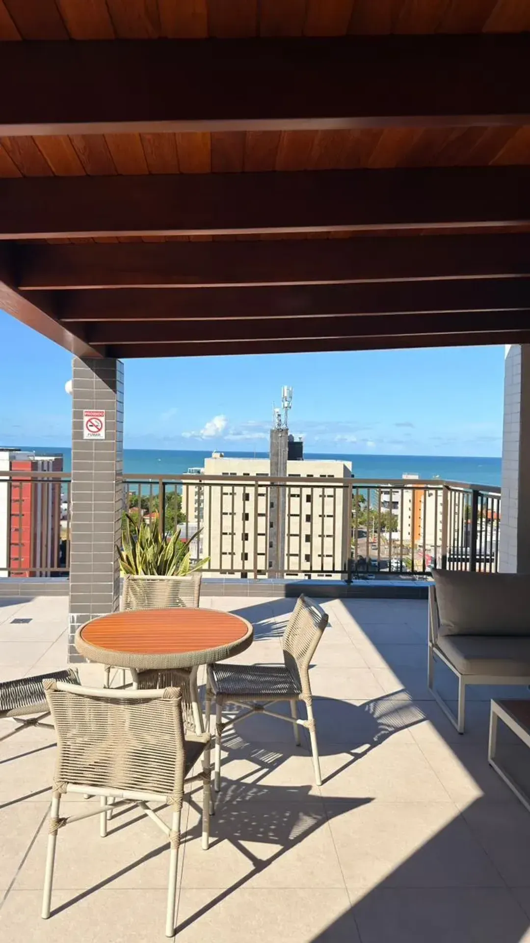Furnished 42 m² apartment with 1 bedroom and 1 parking spot — photo 27