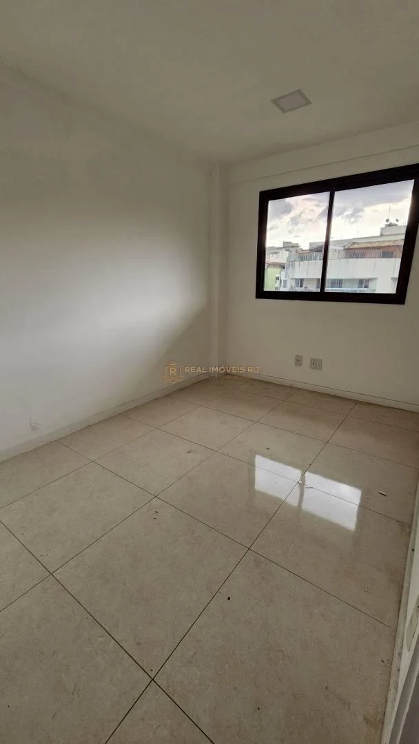 Unfurnished apartment with 3 bedrooms and 2 bathrooms — photo 18
