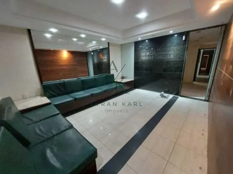 1-bedroom apartment with 5 bathrooms and a separate kitchen — photo 4